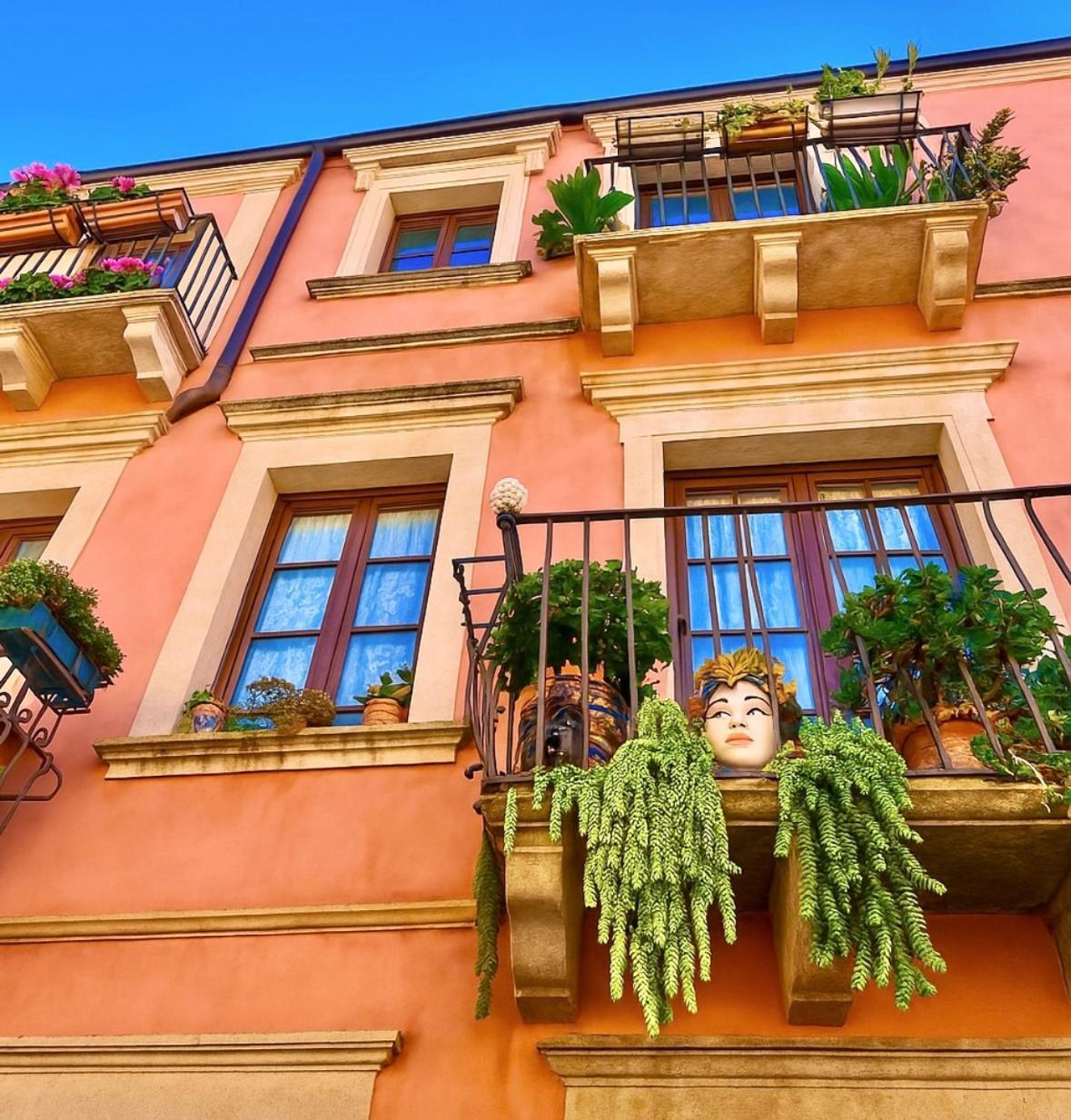 Caterina'S Charme Apartment Таормина Экстерьер фото